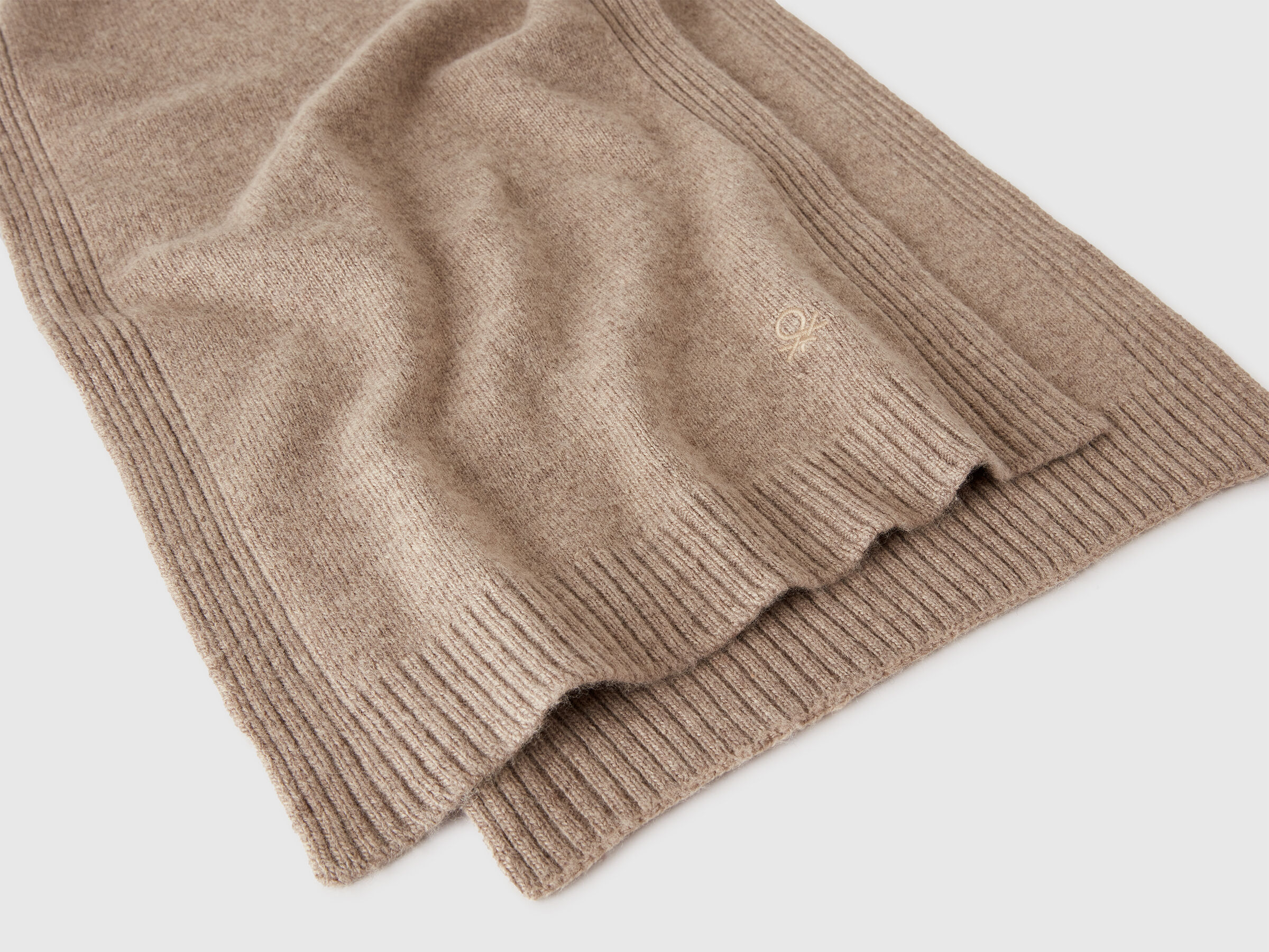 KNITTED SCARF Women image number 2